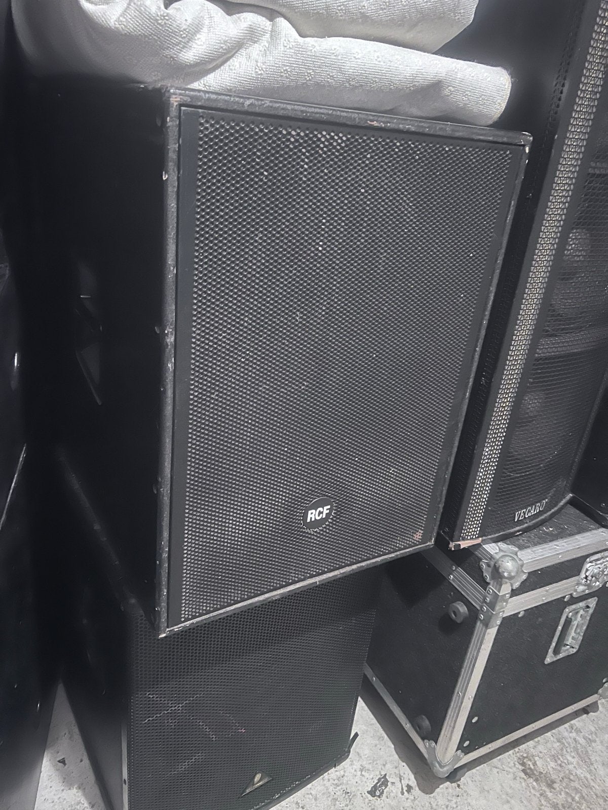 RCF 18 inch subwoofer lege kast, Ophalen of Verzenden, Gebruikt, Vloerstaande luidspreker