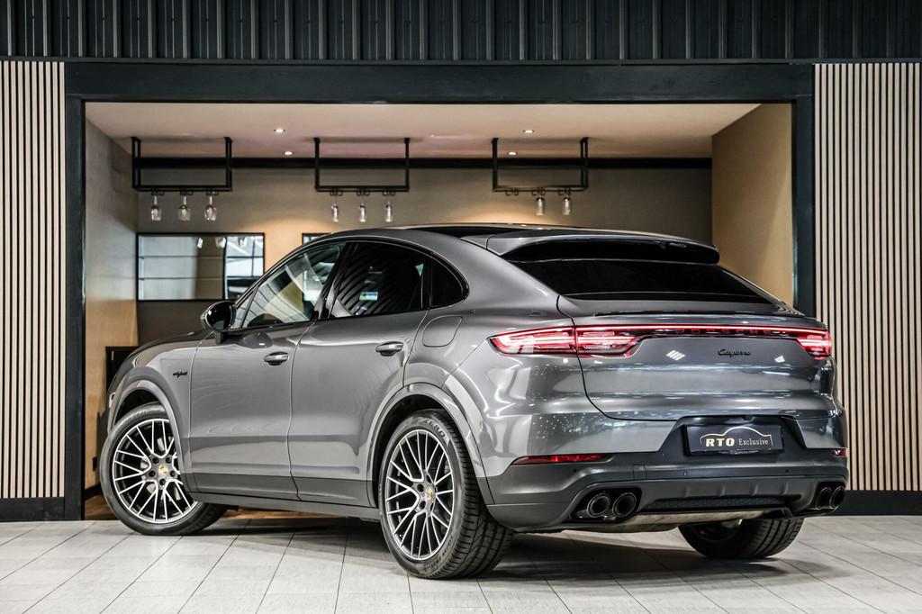 Porsche Cayenne Coupé 3.0 E-Hybrid|ACC|GTS-stoel|Chrono|Pan, Automaat, Cayenne, Gebruikt, 2995 cc