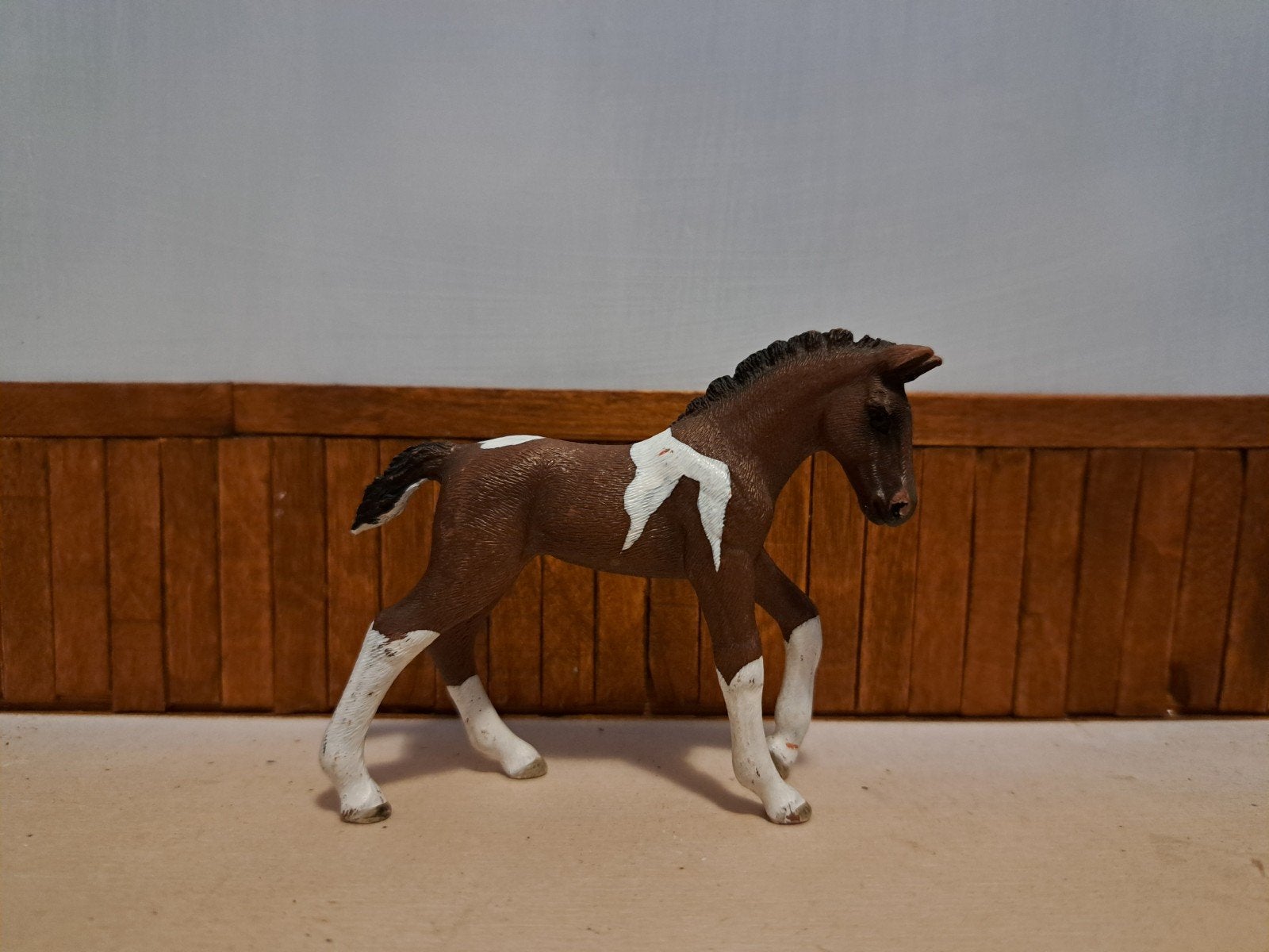 schleich trakenher veulen, Ophalen of Verzenden, Zo goed als nieuw, Paard, Beeldje of Figuurtje