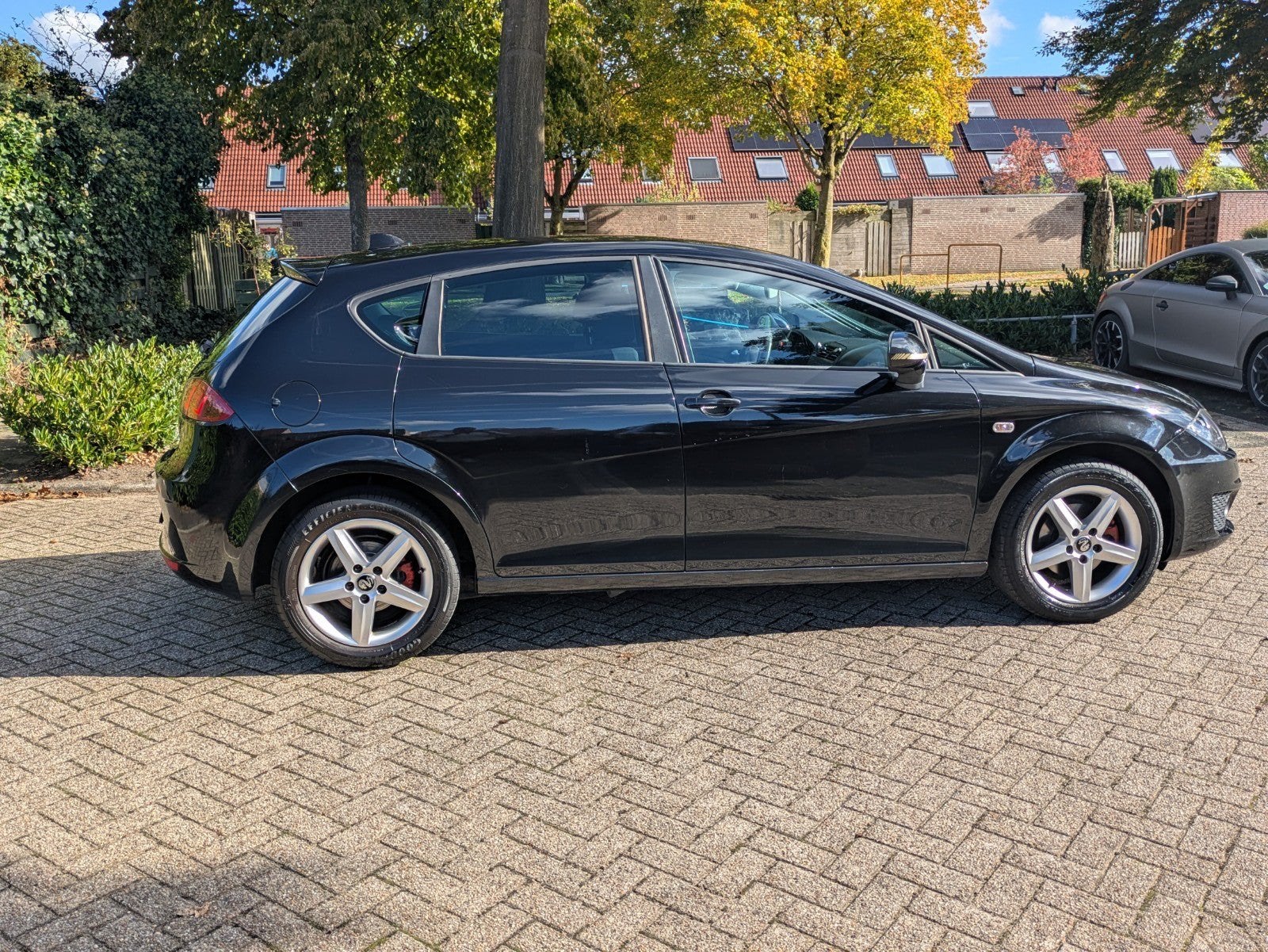 Seat Leon 1.2 TSI 77KW 2011 Zwart, Voorwielaandrijving, 4 cilinders, Leon, Zwart