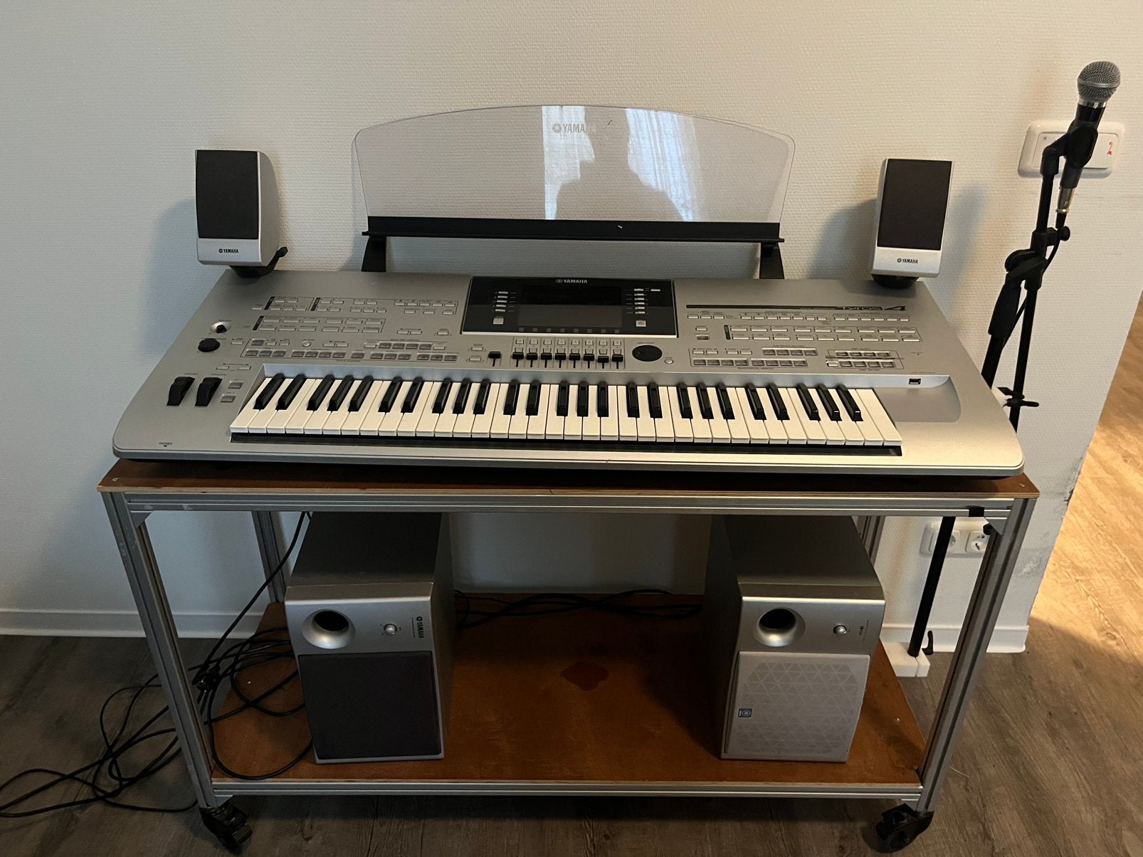Yamaha Tyros 4 Digital Workstation Keyboard, Ophalen, Yamaha, Aanslaggevoelig, 61 toetsen