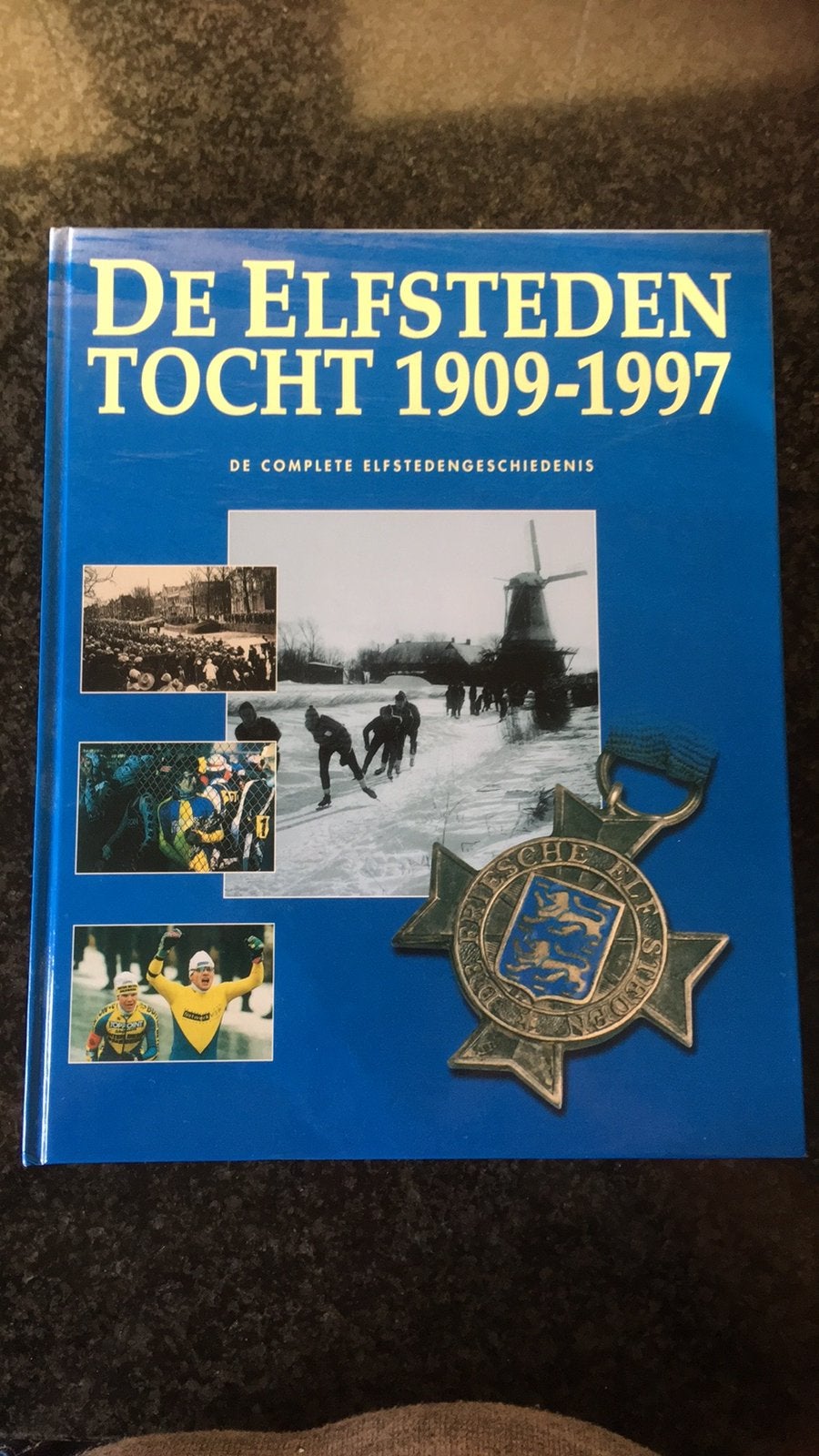 Elfstedentocht 1909-1997, Boeken, Geschiedenis | Stad en Regio, Ophalen of Verzenden, Zo goed als nieuw