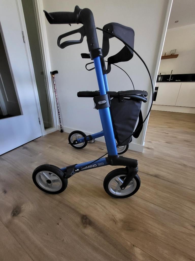 Gemino 30 rollator (blauw), Ophalen, Opvouwbaar, Zo goed als nieuw