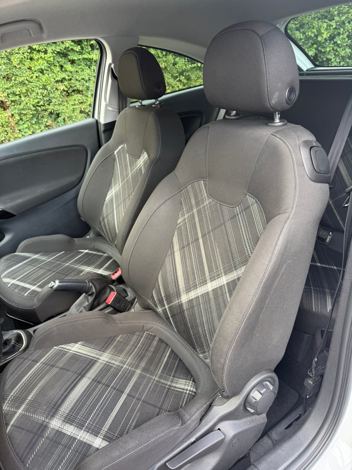 Foto 9 van Opel Corsa 1.2 3D 2018 CarPlay | Cruise Control | Airco