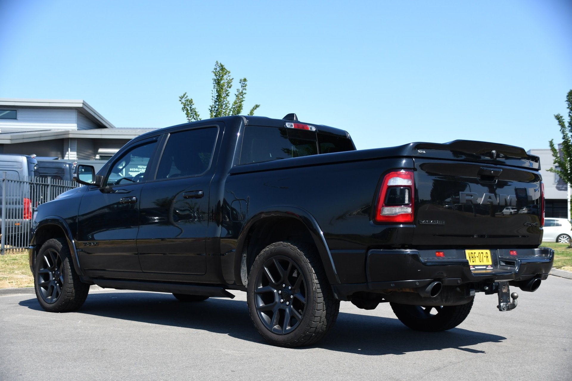 Dodge Ram 1500 5.7 V8 4x4 Crew Cab Limited Full Options! 360, Automaat, Gebruikt, 5654 cc, 402 pk