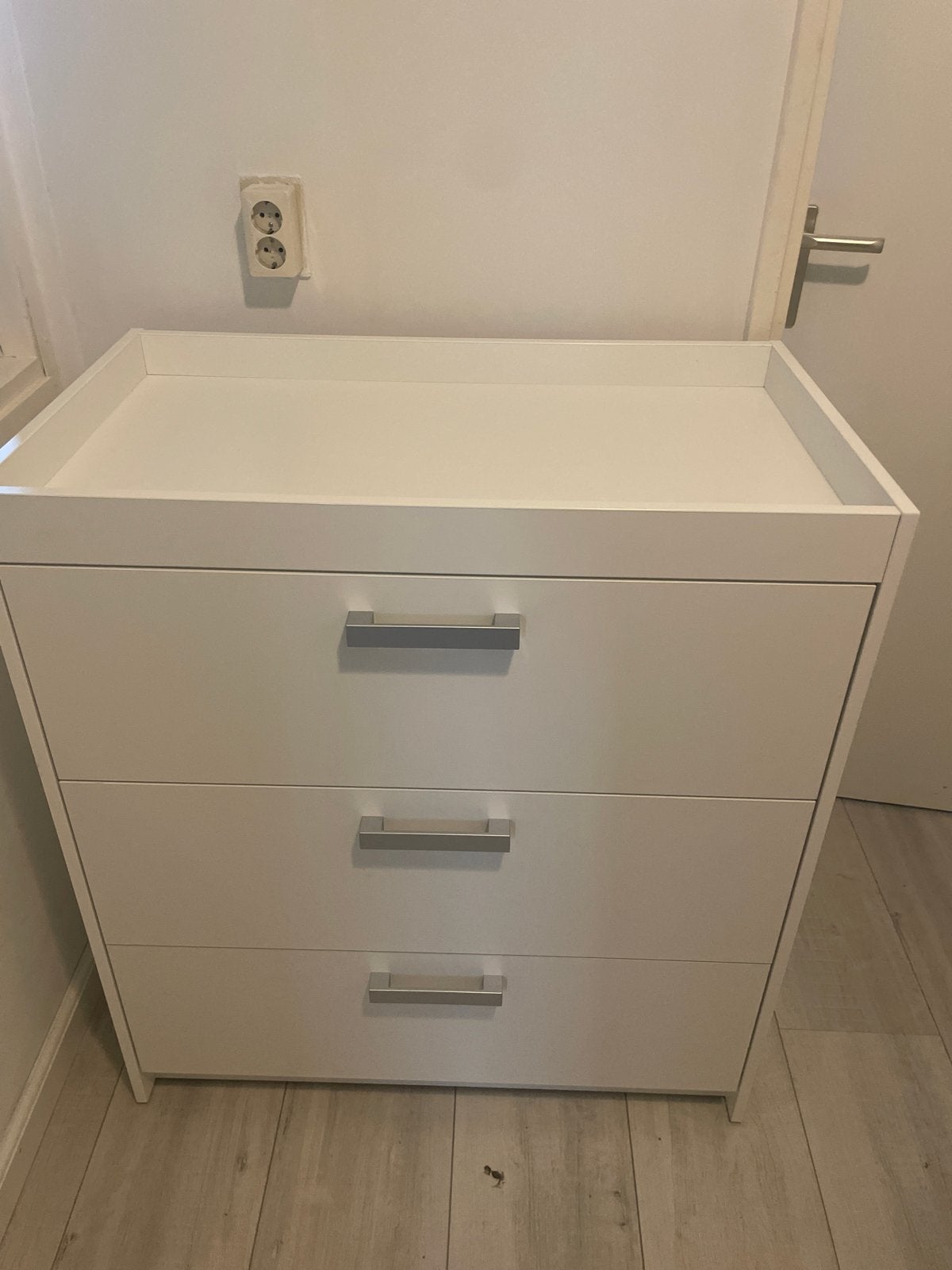 Complete babykamer set: Ledikant, commode, kledingkast, Ophalen, Zo goed als nieuw, Jongetje of Meisje