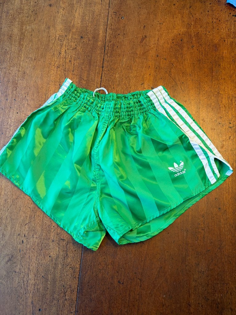 Adidas vintage sportbroekje, Maat XS of kleiner, Verzenden, Gebruikt, Broek