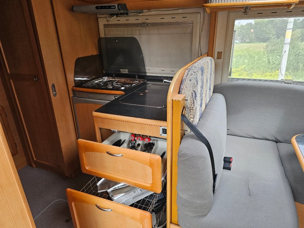 Foto 16 van Camper Frankia ib700 Rijbewijs B
