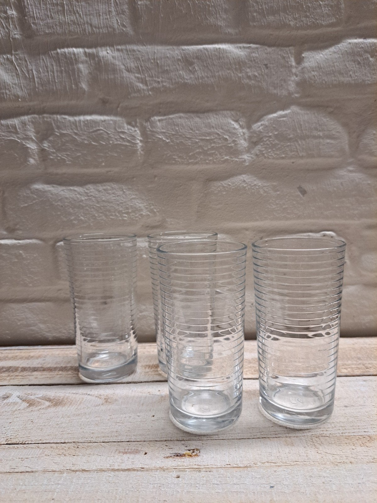 Set van 4 limonadeglazen met ribbelstructuur, Verzenden, Zo goed als nieuw, Glas