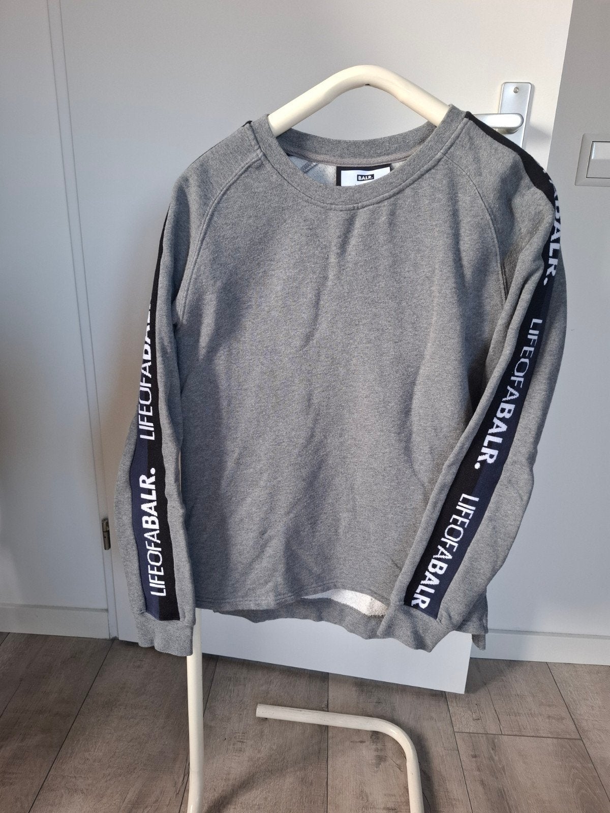 BALR. sweater grijs met logo op mouwen, Ophalen of Verzenden, Zo goed als nieuw, BALR., Grijs