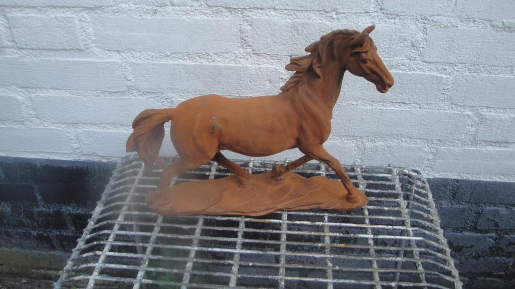 gietijzeren paard, Ophalen of Verzenden, Nieuw, Metaal, Dierenbeeld