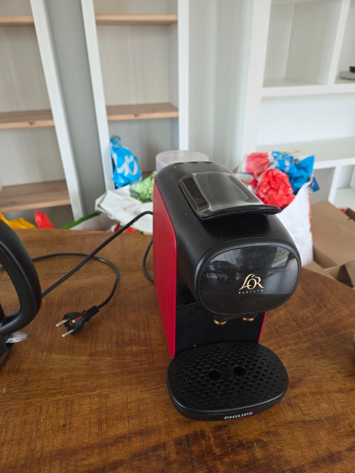 Philips L'OR Barista Koffiezetapparaat - Rood, Ophalen, Koffiepads en cups, Espresso apparaat, Zo goed als nieuw