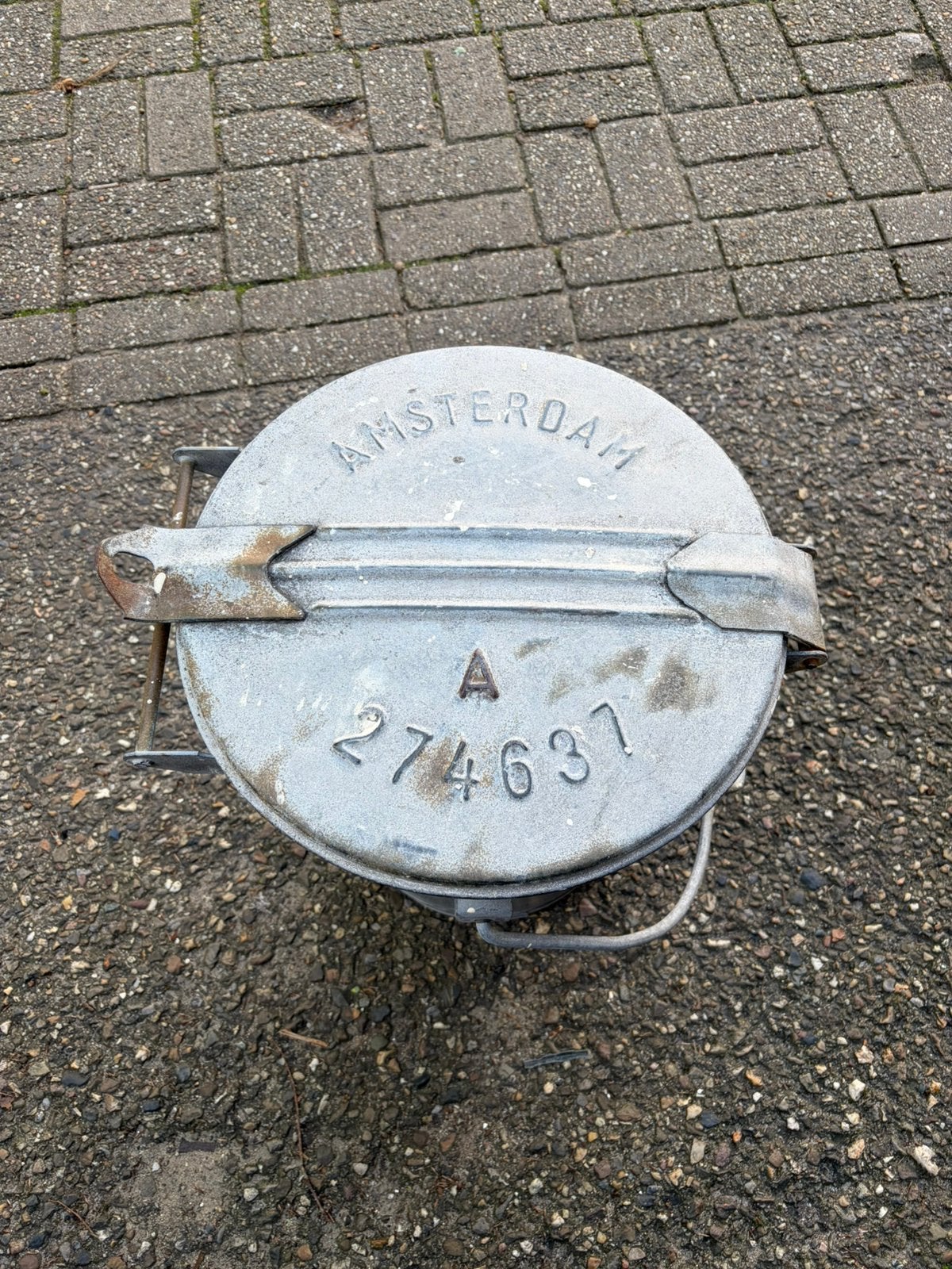 Authentieke Amsterdamse zinken vuilnisbak – jaren ’60, Ophalen, Gebruikt