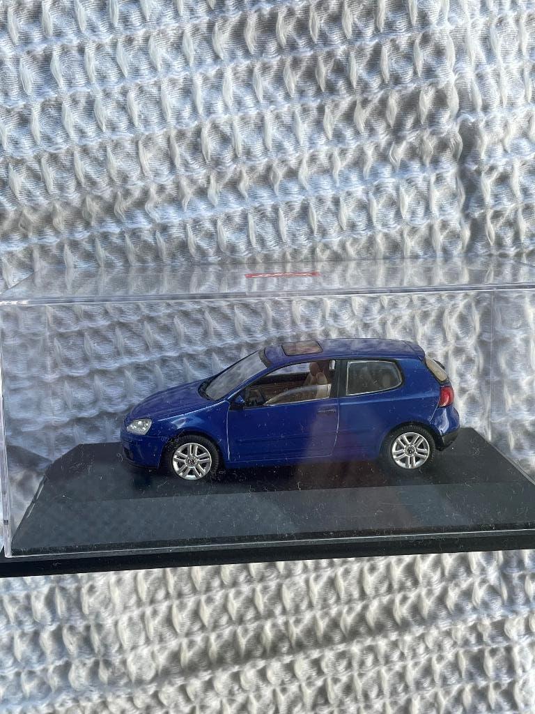 VW Golf (blauw) 1:43 van Schuco met originele doos, Hobby en Vrije tijd, Modelauto's | 1:43, Ophalen of Verzenden, Nieuw, Auto