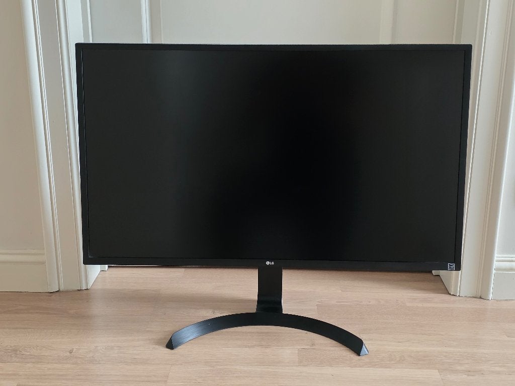 LG Monitor pc scherm 32”, Ophalen, HDMI, VA, 60 Hz of minder