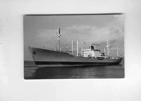 scheepvaart-foto-hoegh.-st constantin/hoegh cairn 1958-3x, Ophalen of Verzenden, Zo goed als nieuw, Boek of Tijdschrift