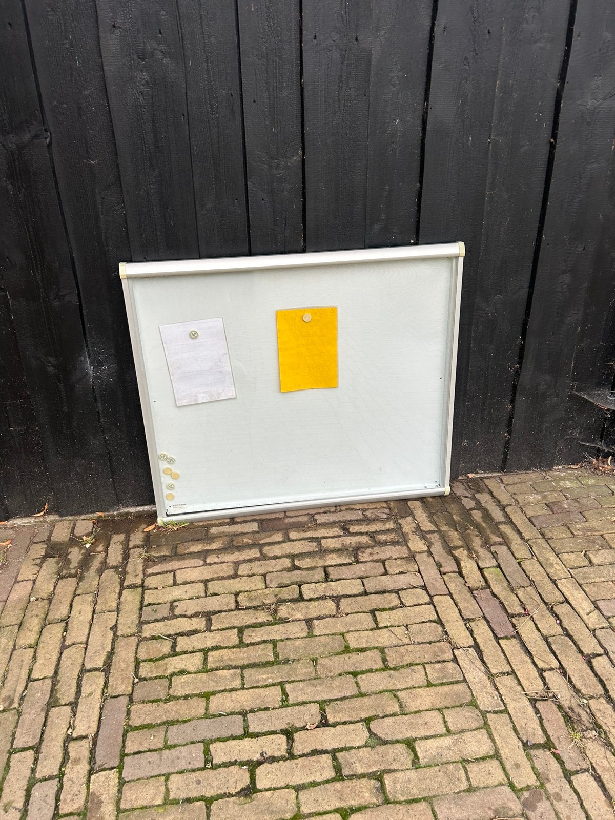 Vitrine kast.  Publicatiebord. Vitrine bord. informatie bord, Huis en Inrichting, Ophalen, Gebruikt
