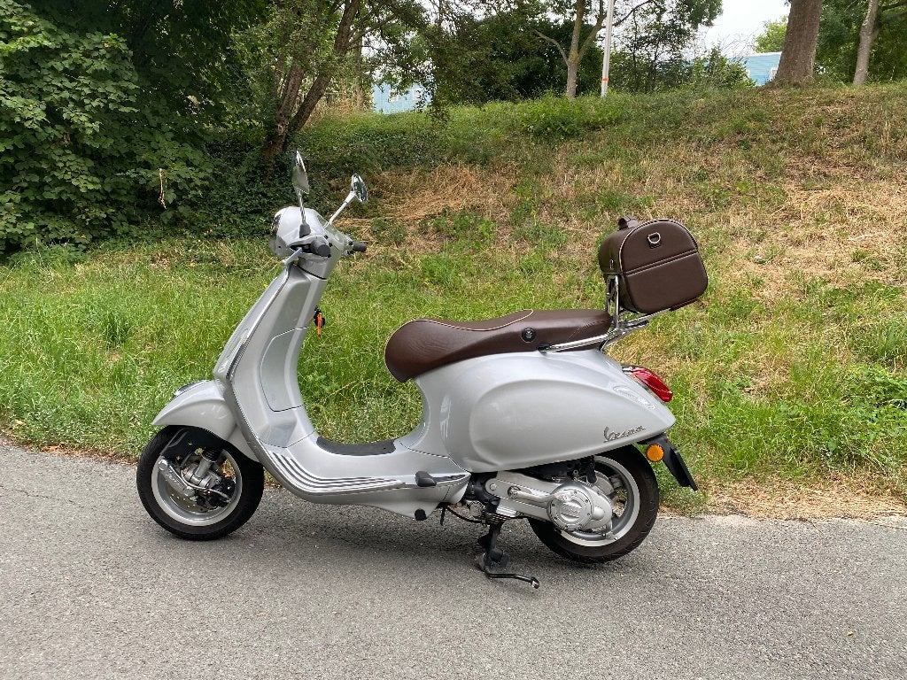 Vespa Primavera 50 4T 70th anniversary in Grigio zilvergrijs, Ophalen, Gebruikt, Overige modellen, .