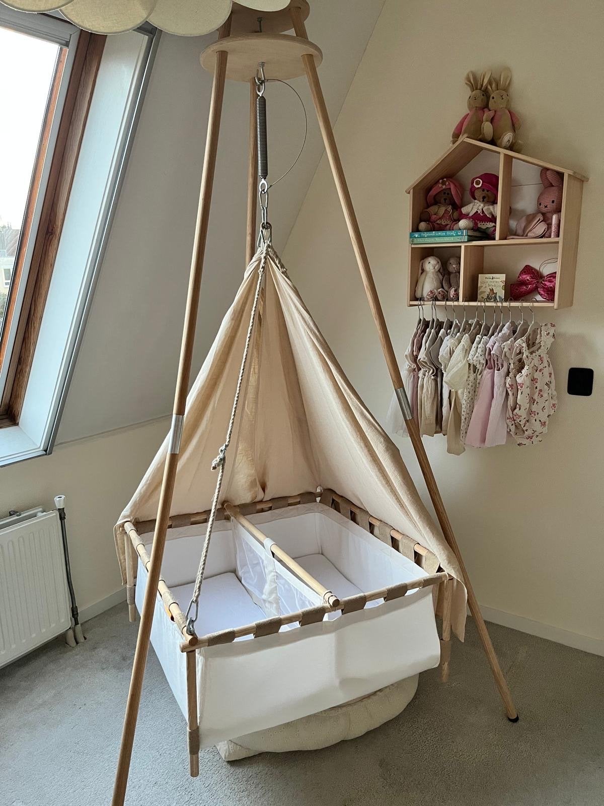 Hussh craddleTweeling Hangwieg - Zo goed als nieuw, Kinderen en Baby's, Ophalen, Zo goed als nieuw, Wieg