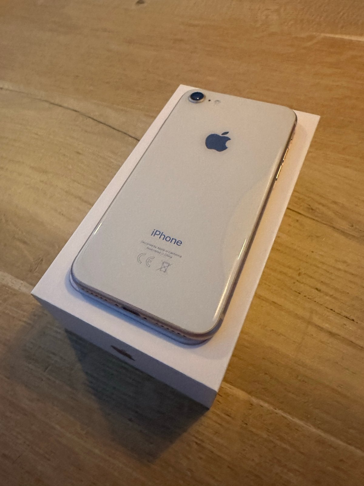Apple iPhone 8 64GB Goud - Zo goed als nieuw, Telecommunicatie, Mobiele telefoons | Apple iPhone, Ophalen, Zo goed als nieuw, 64 GB