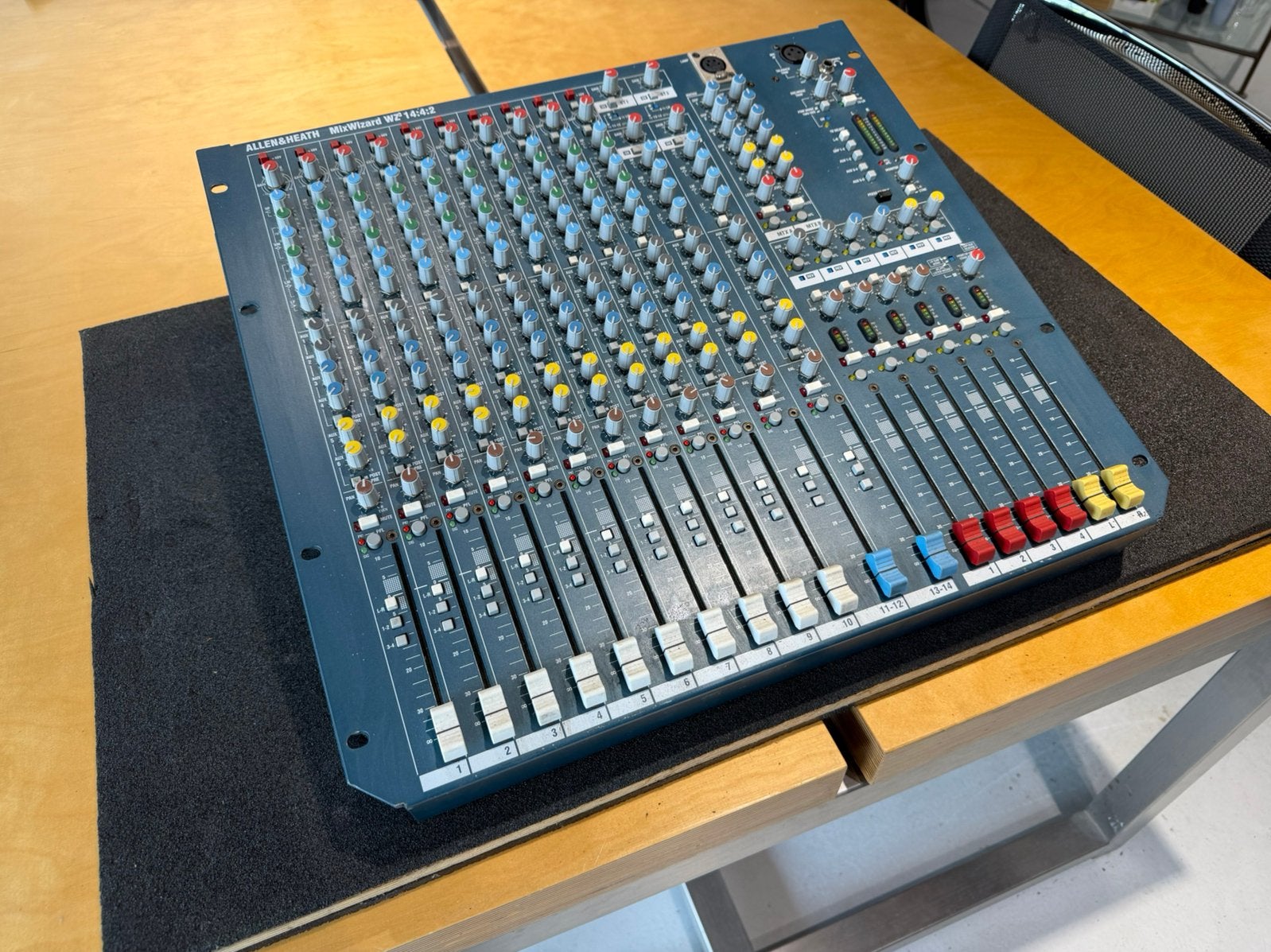 Allen & Heath MixWizard 14:4:2 WZ3, Gebruikt, Geen, Geen, Ophalen of Verzenden