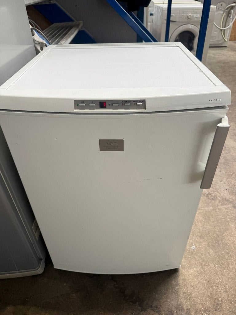 AEG Vrieskast schoon garantie bezorging 60 cm breed, Vrieskast, Minder dan 85 cm, Minder dan 60 cm, Ophalen of Verzenden