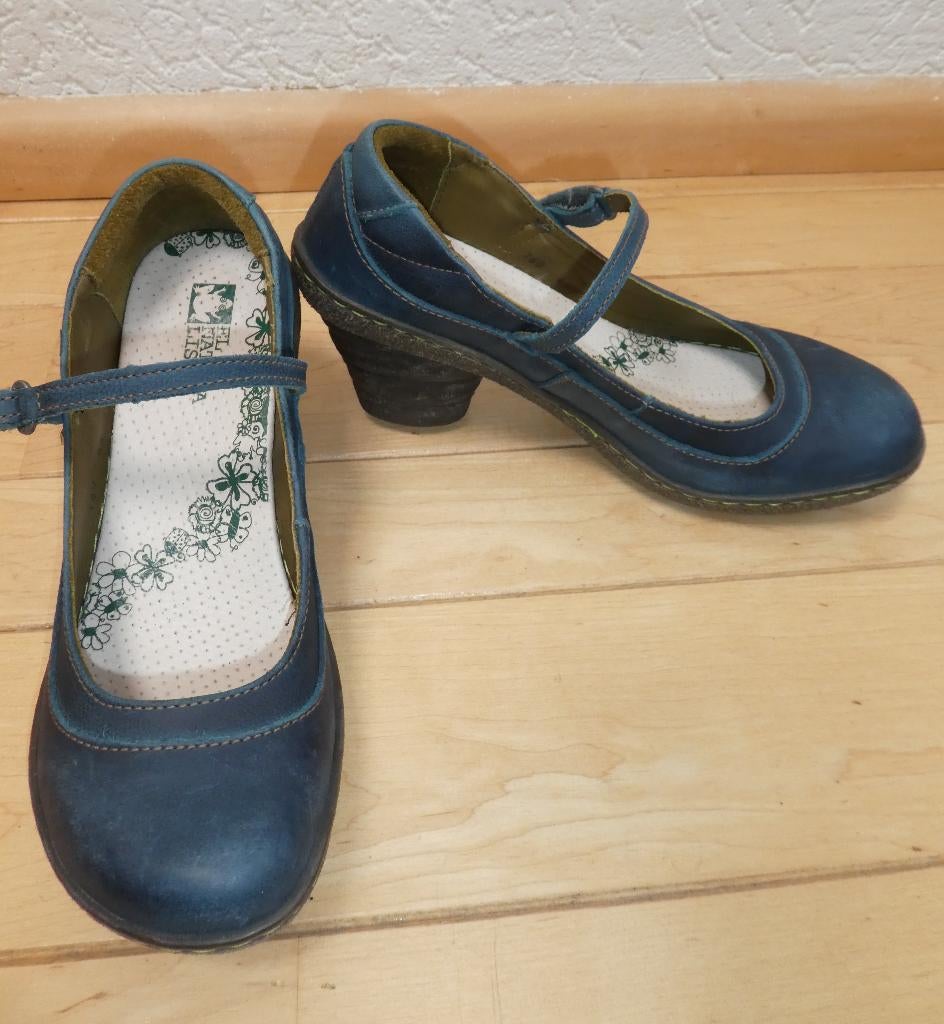 NIEUW El Naturalista Mary Jane pumps maat 41 petrolblauw, Kleding | Dames, Schoenen, Pumps, Nieuw, El Naturalista, Verzenden