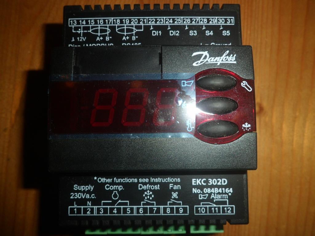 Danfoss koeltoestelregeling EKC302D, Ophalen of Verzenden, Slimme thermostaat, Zo goed als nieuw