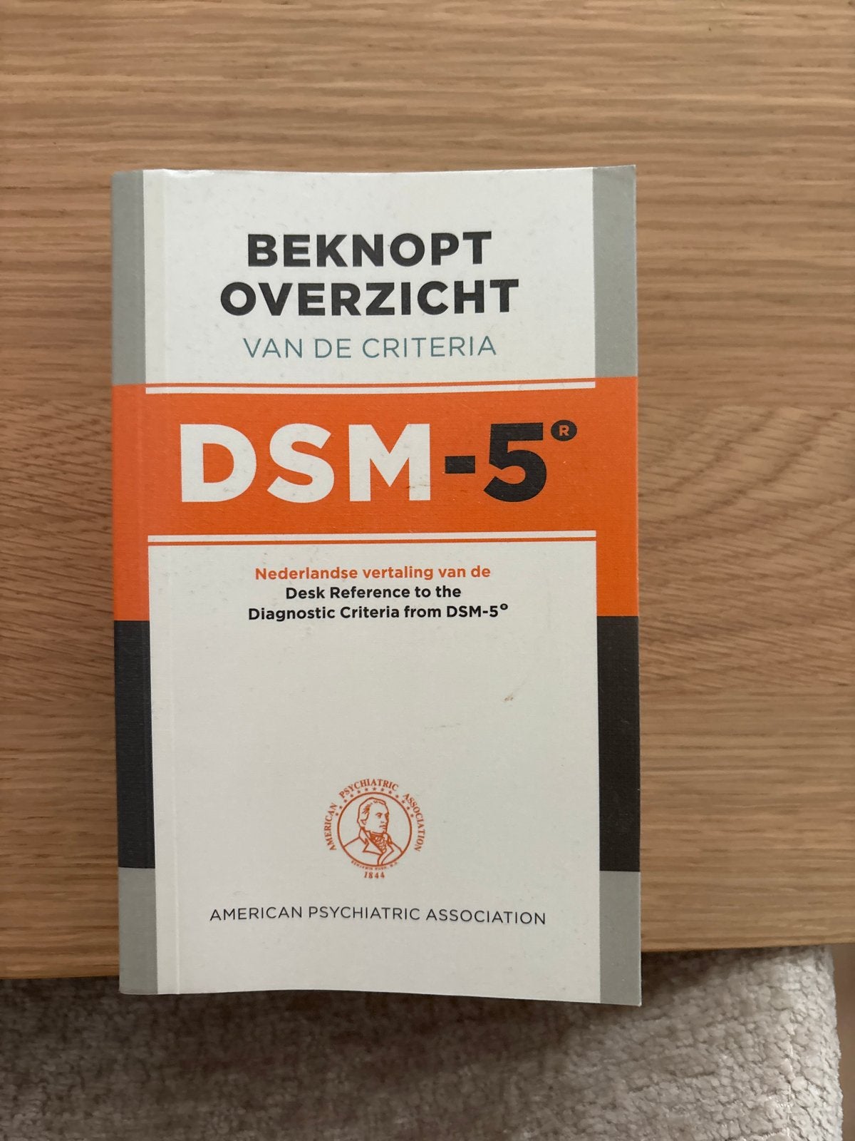 DSM-5 Beknopt Overzicht van de Criteria, Ophalen, Gamma, Zo goed als nieuw, Niet van toepassing