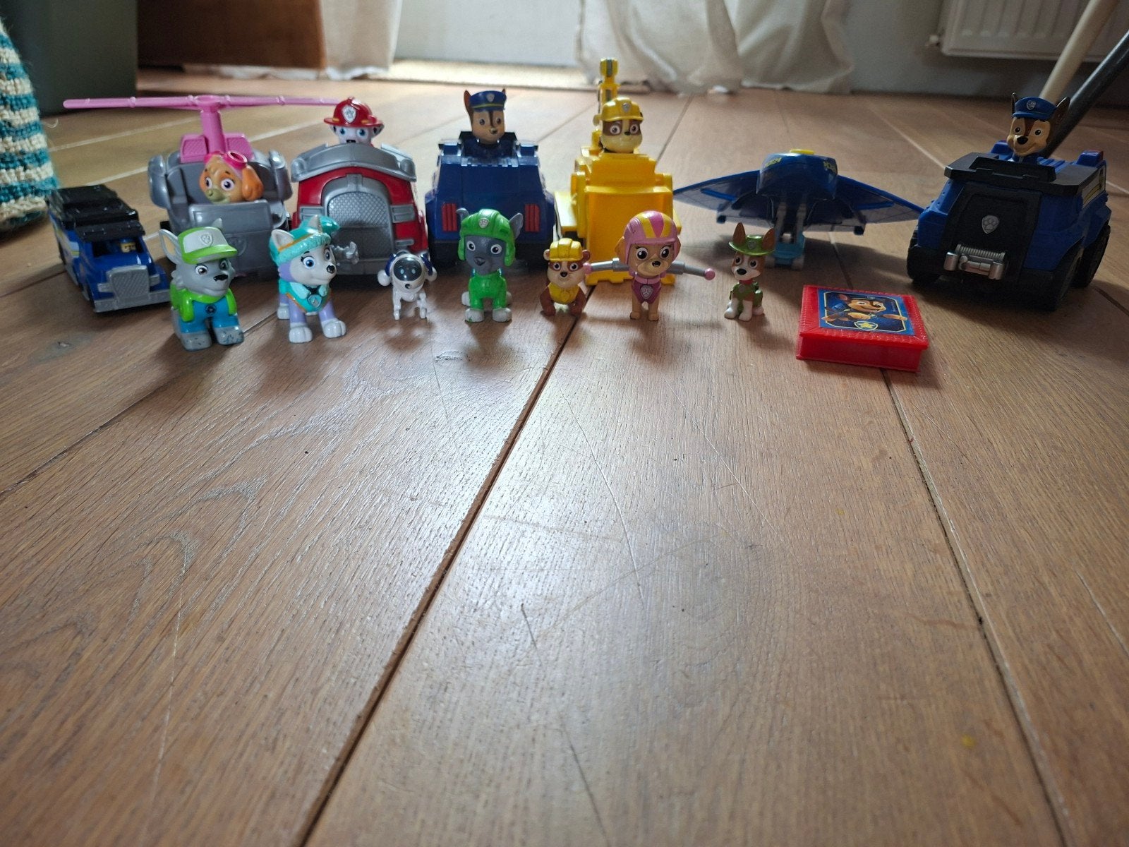 Grote Paw Patrol speelgoedset met voertuigen en figuren, Ophalen of Verzenden, Gebruikt, Jongen of Meisje