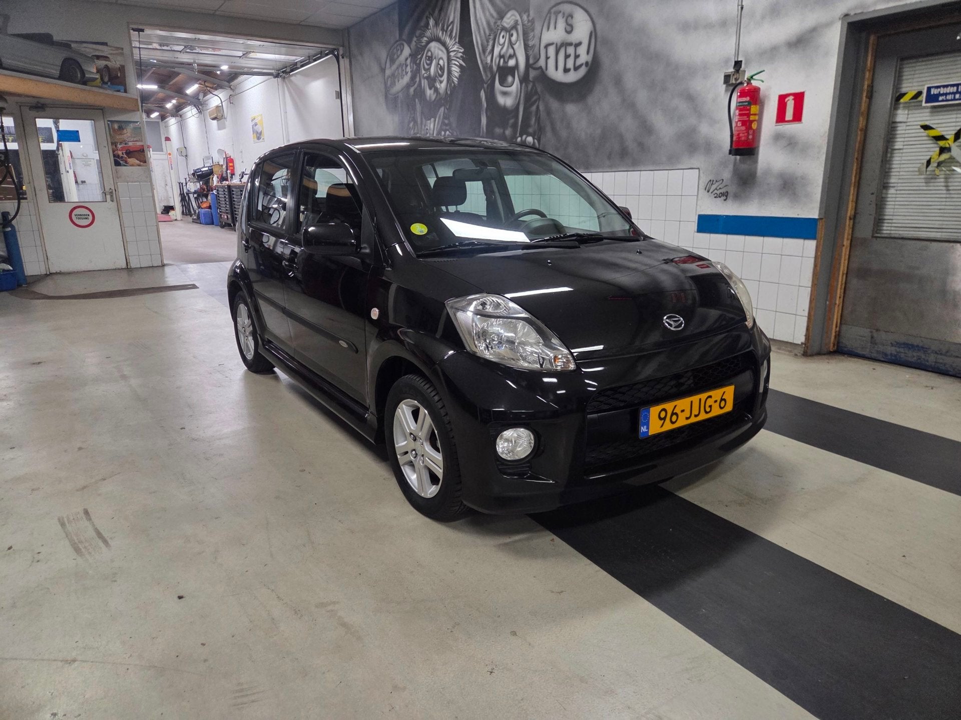 Daihatsu Sirion 2 1.3-16V Prestige Zeer nette auto, Auto's, Voorwielaandrijving, Elektrische ramen, Stof, Gebruikt
