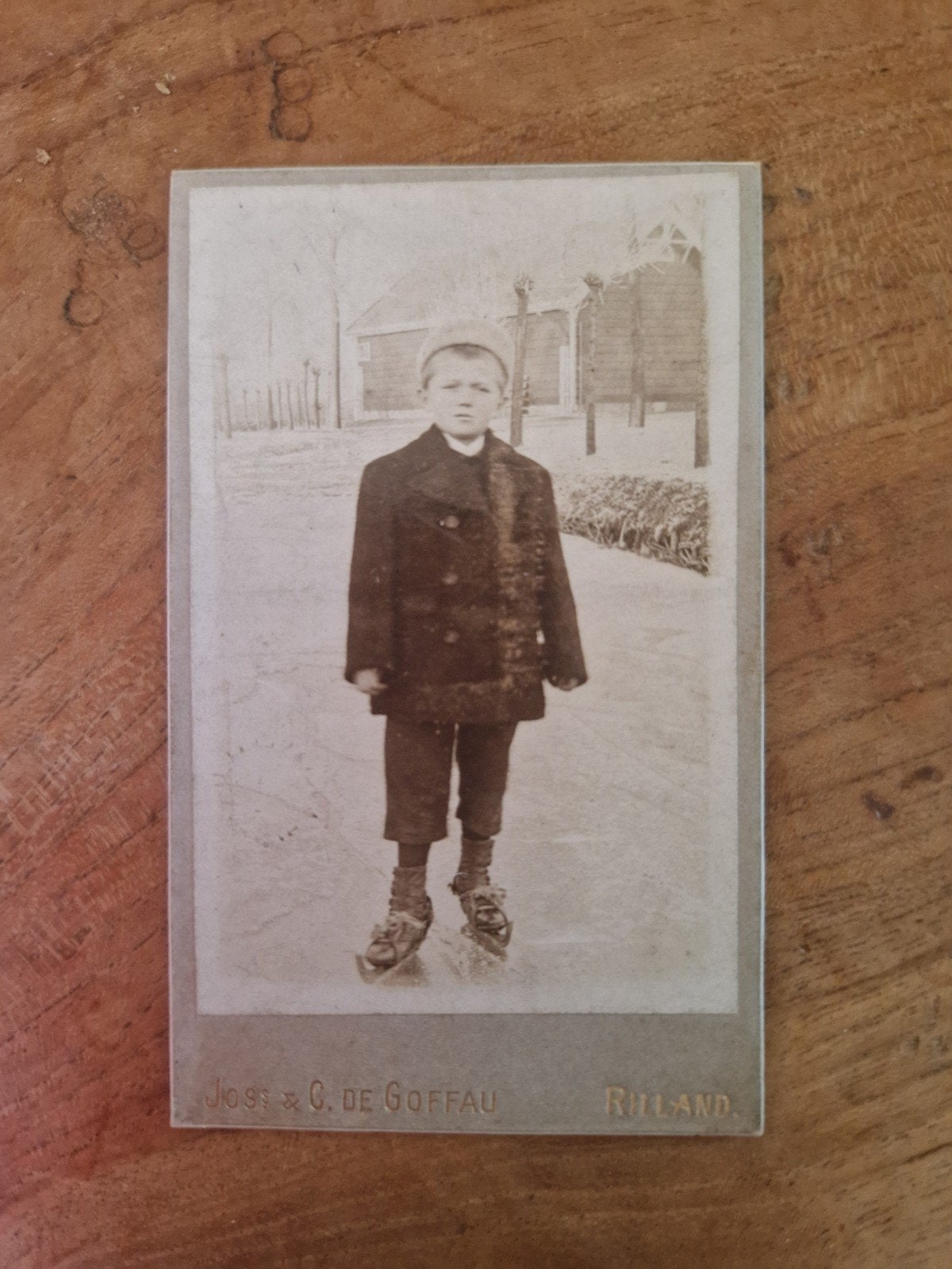 CDV No 53 zeldzaam! Jongen op schaatsen , Joss & C.de Goffau, Verzenden, Voor 1940, Kind