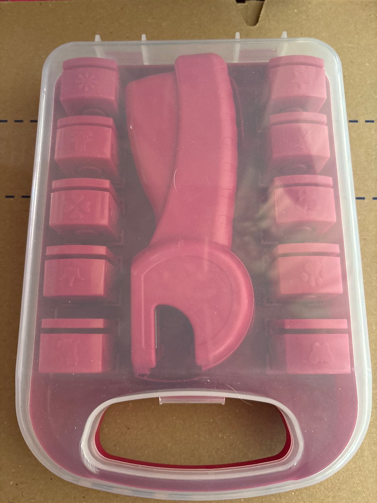 Knutselset met pons en diverse figuurvormen, Roze, Overige thema's, Nieuw, Ophalen of Verzenden