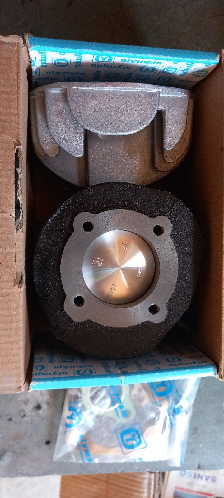 Nieuwe Olympia Cilinderkit voor Vespa V50/PK50, Ophalen of Verzenden, Nieuw, Cilinder, Vespa