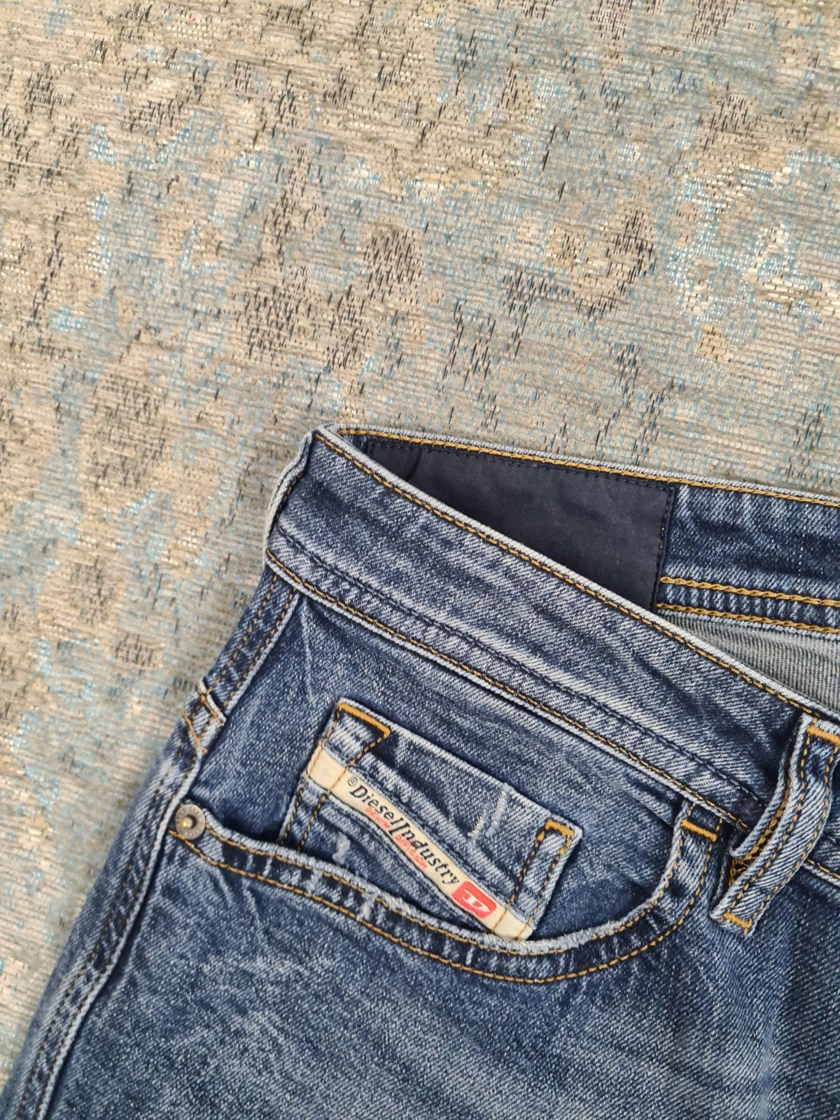 DIESEL THOMMER W30 L30 Slim Skinny STRETCH Bronno3030 Blauw, Danzigerkade 55, 1013 AP Amsterdam, Diesel, Blauw, https://nl.diesel.com/en/help-area/help-area.html#contactUsContainer