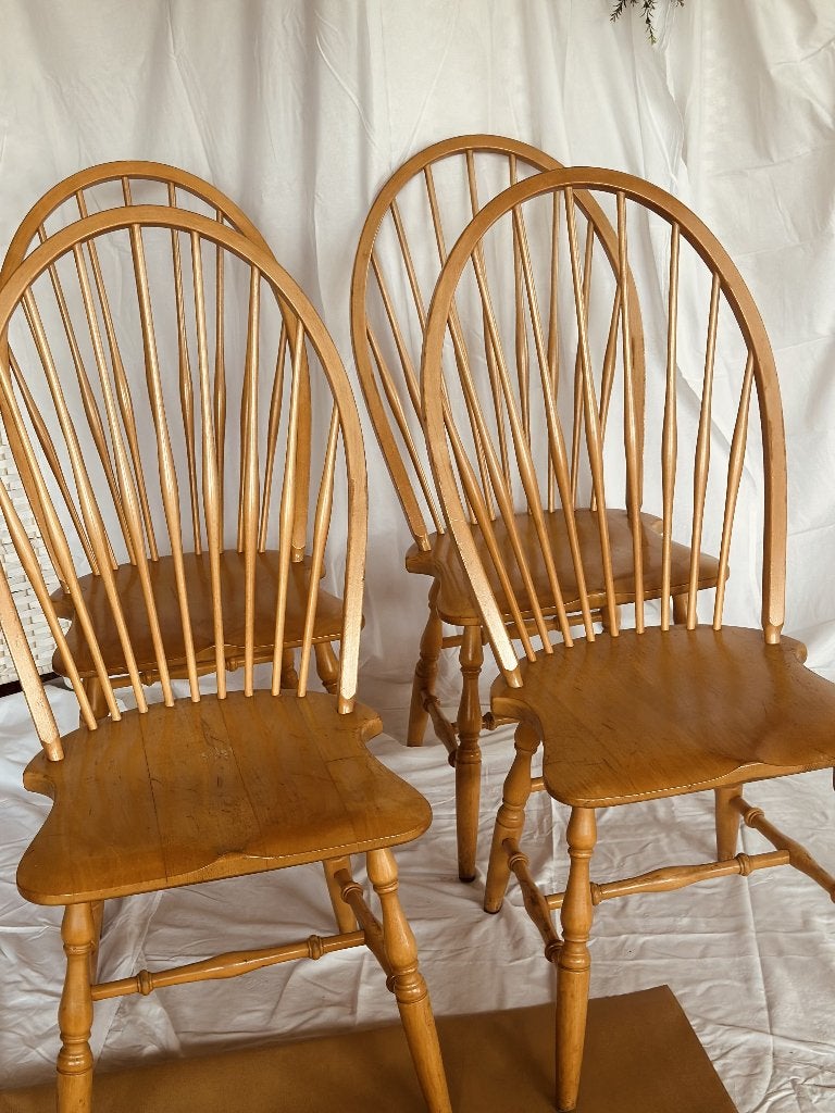 Eetkamerstoelen vintage 4 spijlenstoelen Windsor, Bruin, Ophalen of Verzenden, Zo goed als nieuw, Nvt