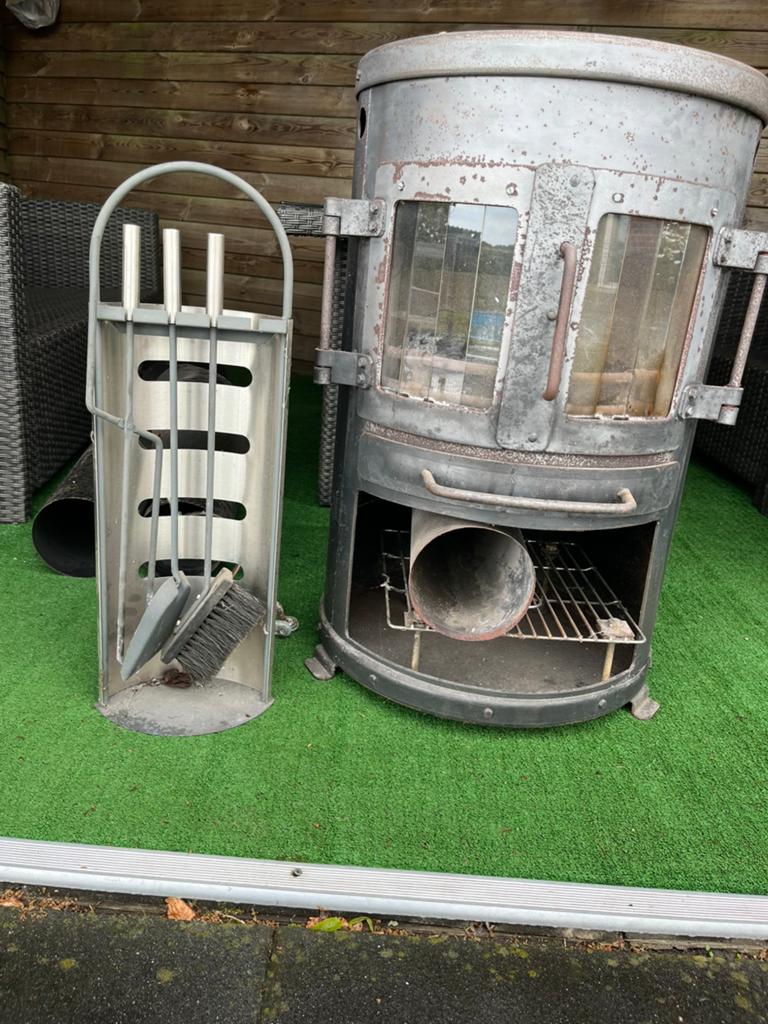 Houtkachel met Accessoires +bbq rooster, Ophalen of Verzenden, Gebruikt, Vrijstaande haard, Houthaard
