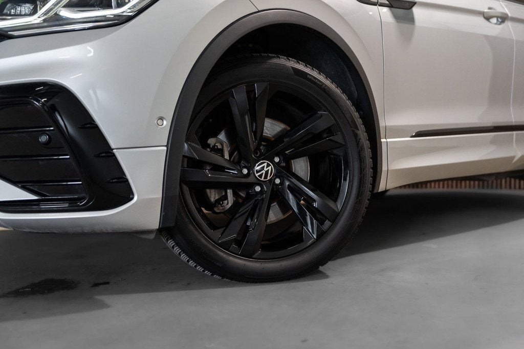 Volkswagen TIGUAN 2.0 TSI DSG 4Motion R-line LEDER PANO IQ H, Auto's, Volkswagen, Automaat, 15 km/l, Gebruikt, 1984 cc