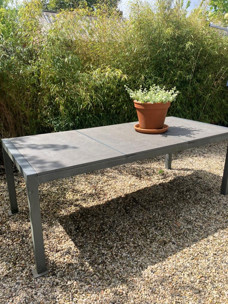 Tuintafel, grijs, aluminium onderstel met stenen blad, Ophalen, Gebruikt, Rechthoekig, Aluminium