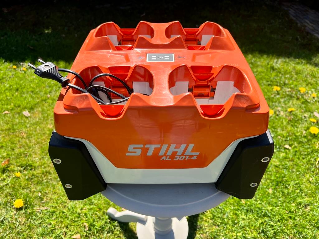 Stihl AL301-4 accu lader, O, O, Ophalen of Verzenden, Zo goed als nieuw