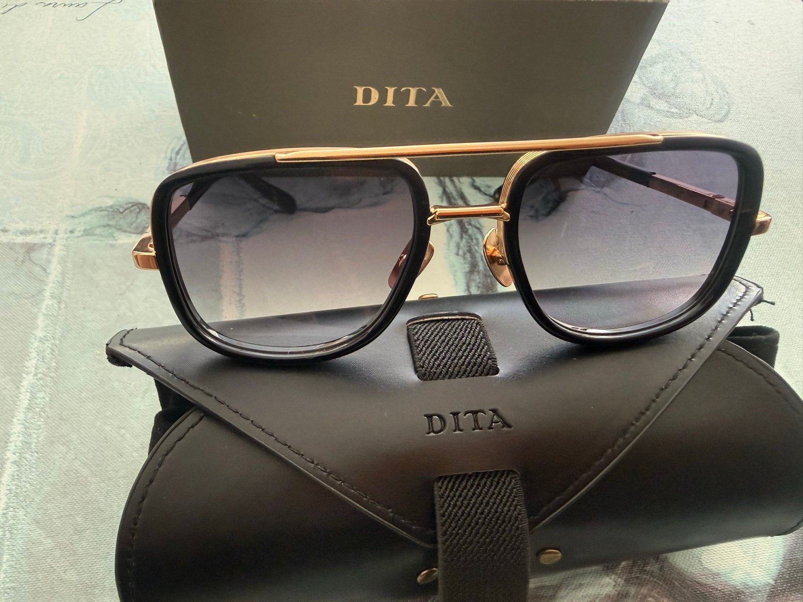 DITA Mach-S Zonnebril - Zo goed als nieuw, Sieraden, Tassen en Uiterlijk, Zonnebrillen en Brillen | Dames, Overige merken, Zonnebril