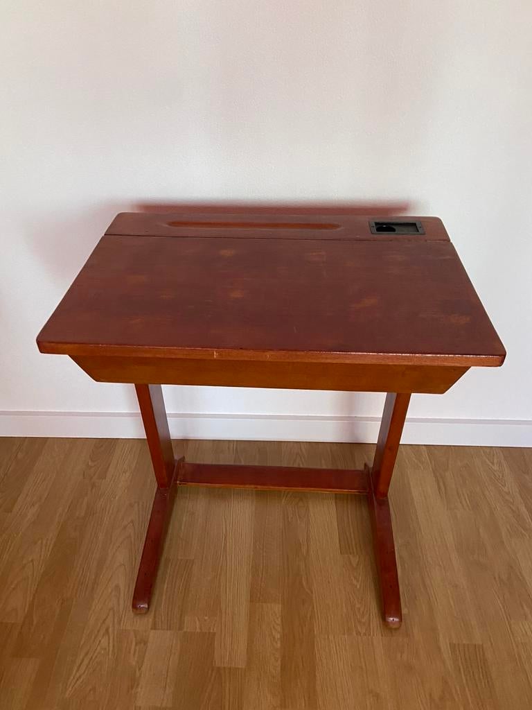 Vintage schoolbureau. In zeer goede staat., Ophalen