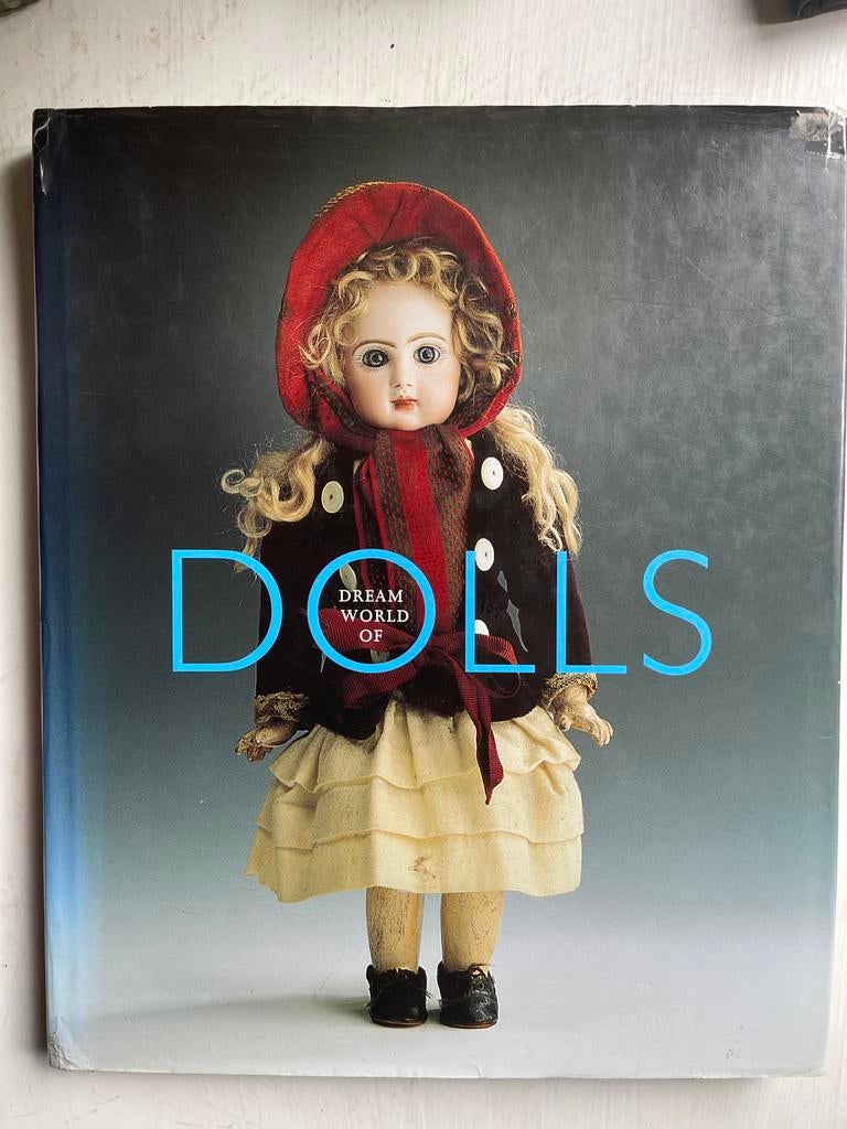 Dream World of Dolls - Boek over poppen, Verzenden, Zo goed als nieuw, Overige typen