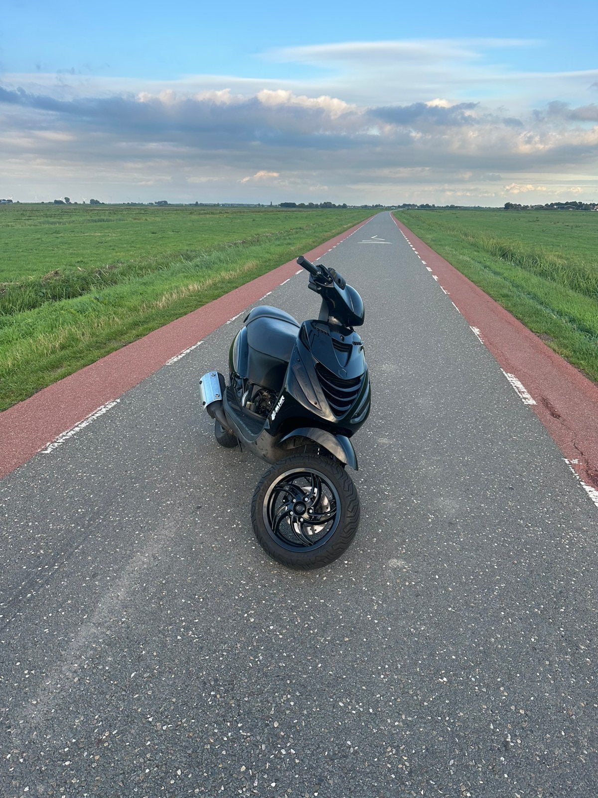 Zip 180cc getuned LC op brom, Fietsen en Brommers, Ophalen, Zo goed als nieuw, Tweetakt, Zip