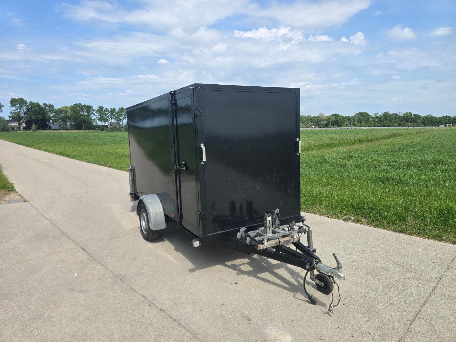 Windsurftrailer, Ophalen, Gebruikt, Zeil