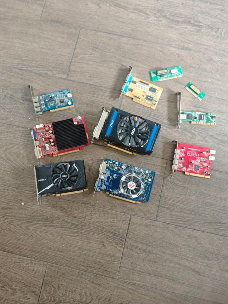 Diverse videokaarten en uitbreidingskaarten - alles in 1 koo, Computers en Software, Videokaarten, Ophalen of Verzenden, Gebruikt