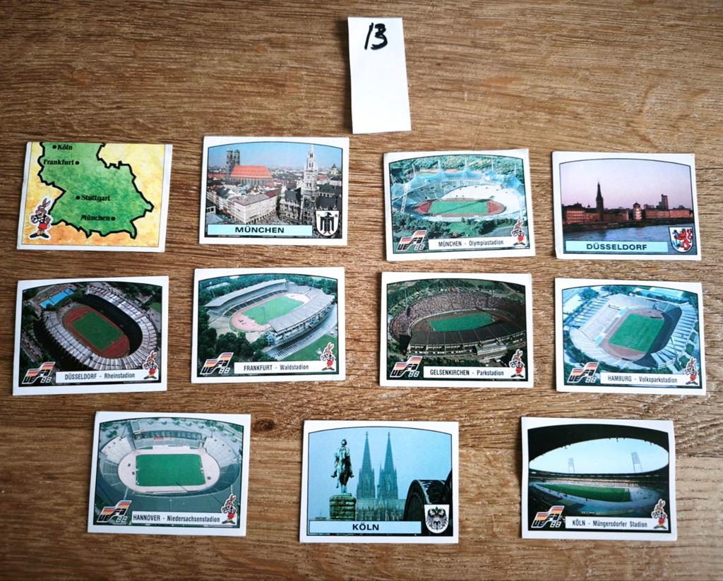 11 Panini EURO 88 stickers - Stadion en Steden (13), Verzamelen, Stickers, Gebruikt, Sport, Ophalen of Verzenden