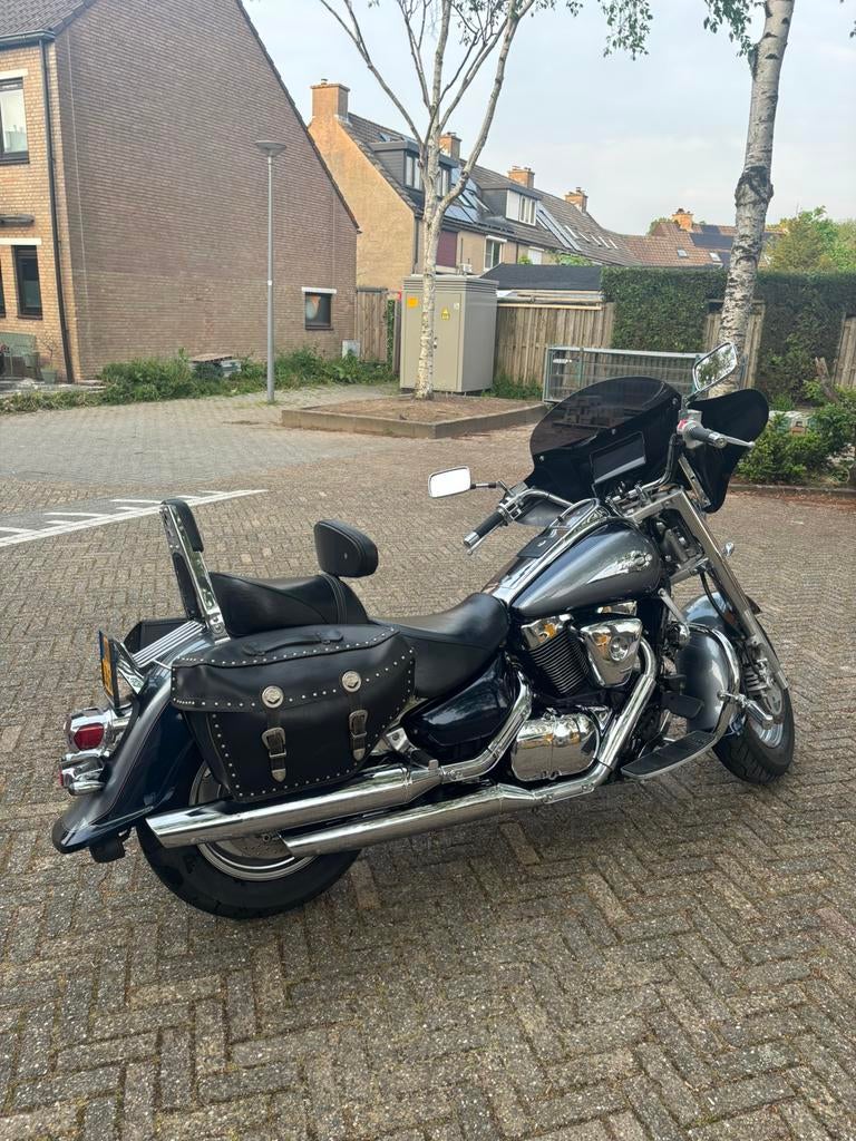 Suzuki intruder 1500, Cardan-aandrijving, 2 cilinders, Occasion, 1500 cc