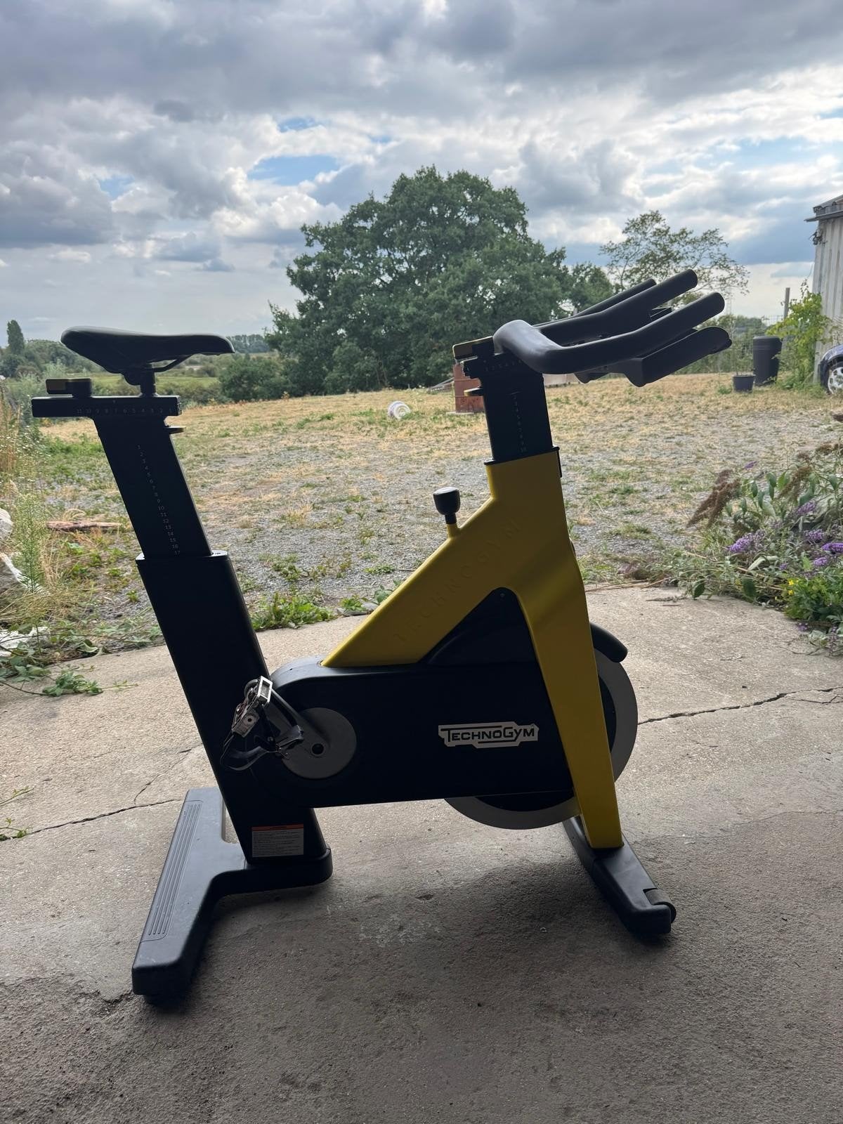 Technogym Group Cycle – Geel, Sport en Fitness, -, -, Overige typen, Ophalen of Verzenden