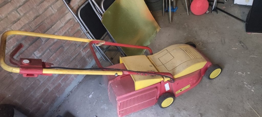 Grasmaaier., Gebruikt, Elektrische grasmaaier, Ophalen of Verzenden, Opvangbak